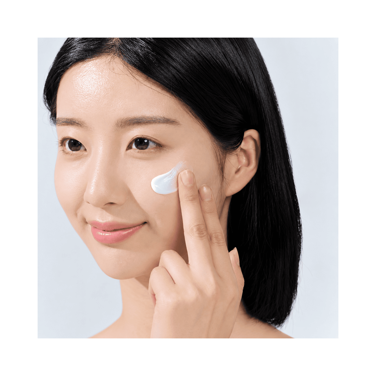 Skin1004 - Madagascar Centella Hyalu-Cica Water-Fit Sun Serum